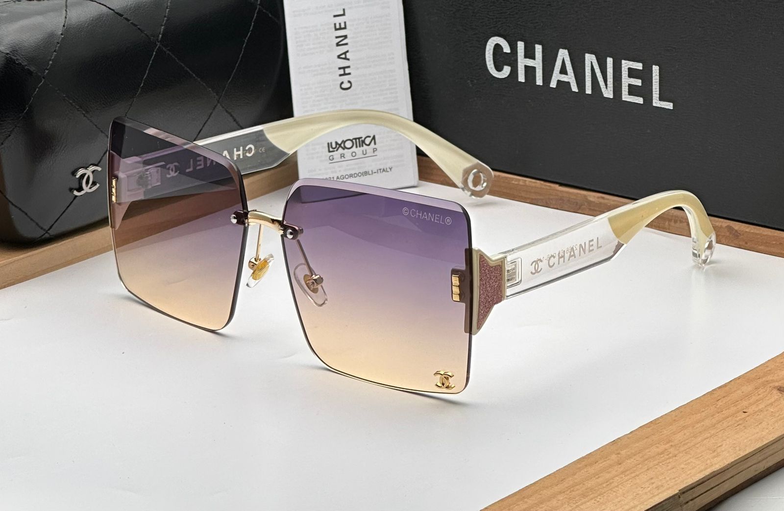 48,782 Chanel Sunglasses Stock Photos, High-Res Pictures, and Images -  Getty Images